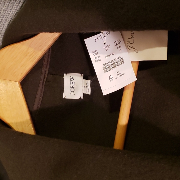 Women's coat. - Picture 3 of 5